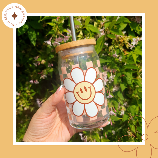 🌼😊 Smiley Daisy Checkerboard: 16oz Glass Cup