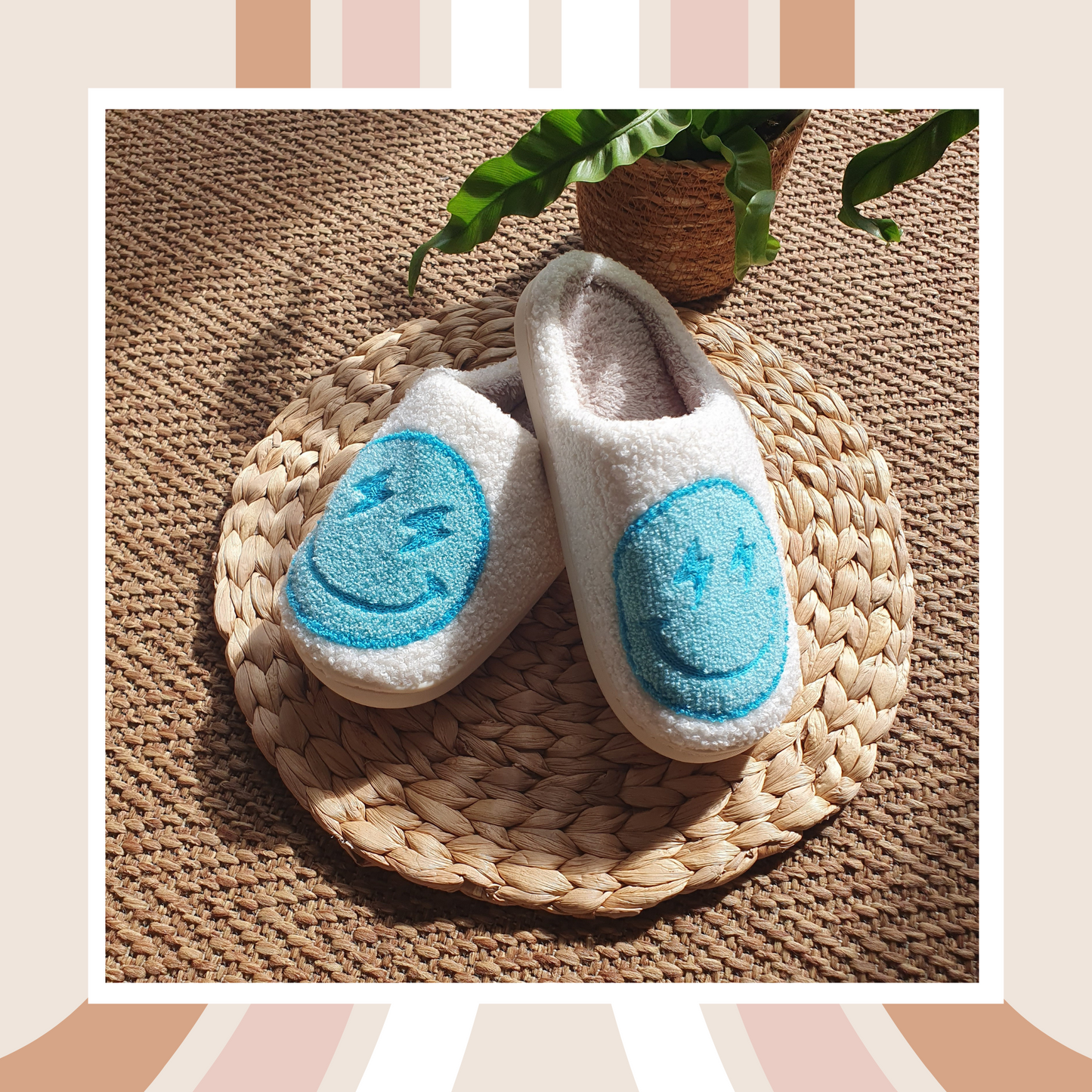 ๐ Blue Happy Face Cosy Slippers